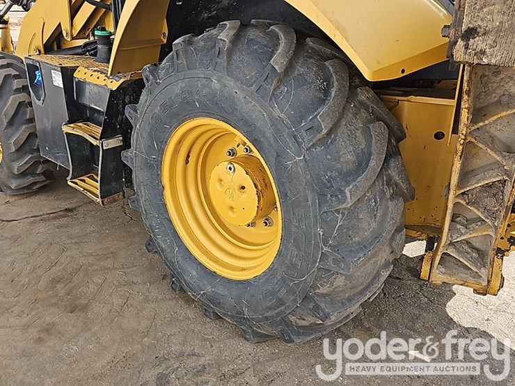 2016-caterpillar-420f2-it-image-15