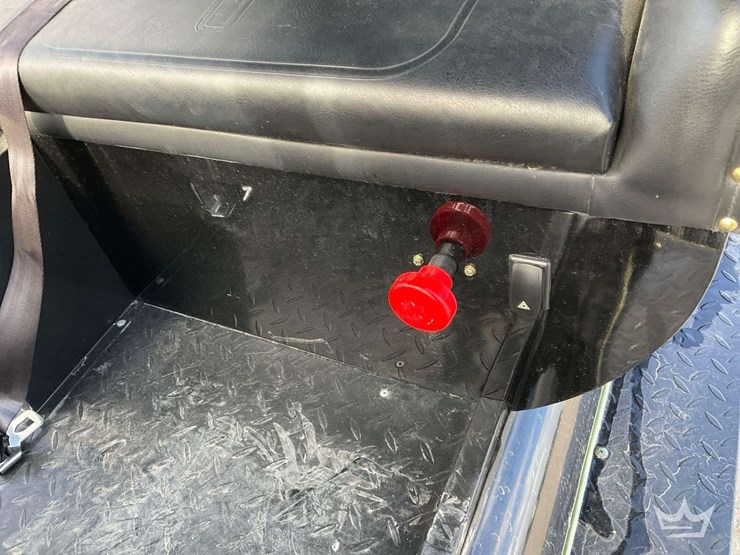 2024-gd-yatian-ly05a-model-t-replica-electric-cart-image-10