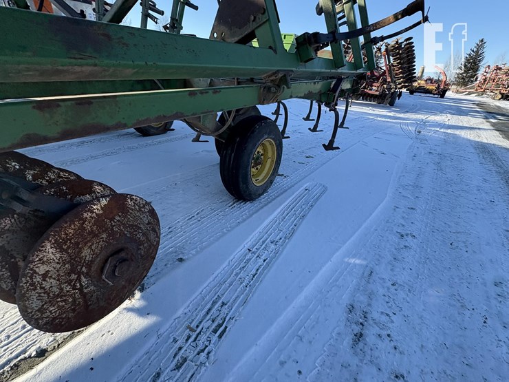 john-deere-724-image-3