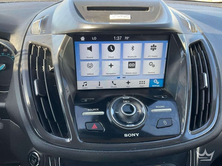 2016-ford-escape-image-24