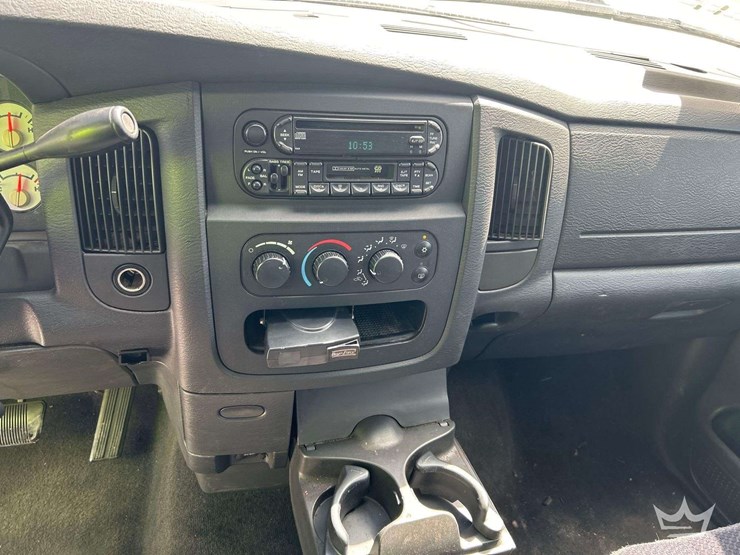 2004-dodge-ram-1500-image-15