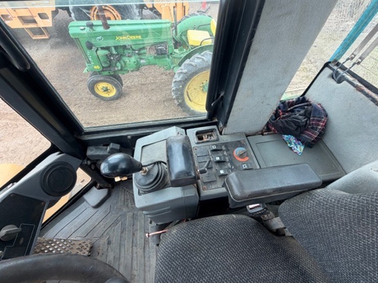 caterpillar-914g-image-70