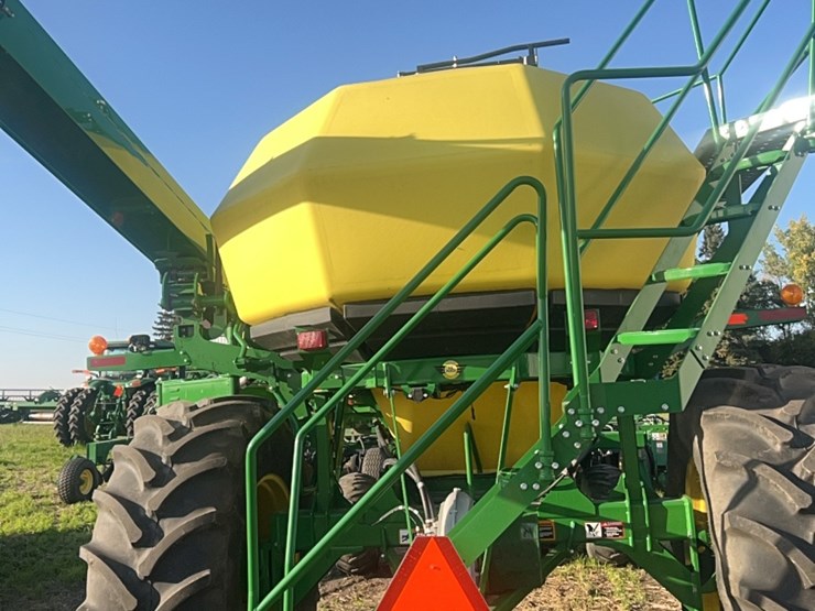 2018-john-deere-1910-image-193