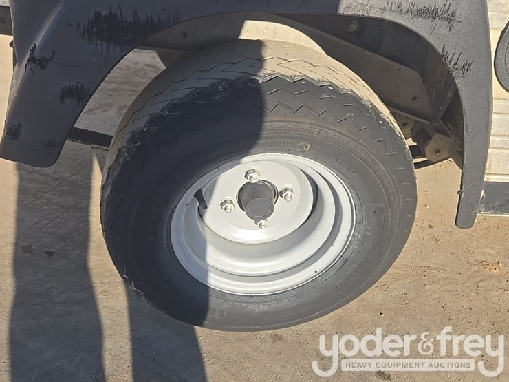 2018-club-car-carryall-300-image-15