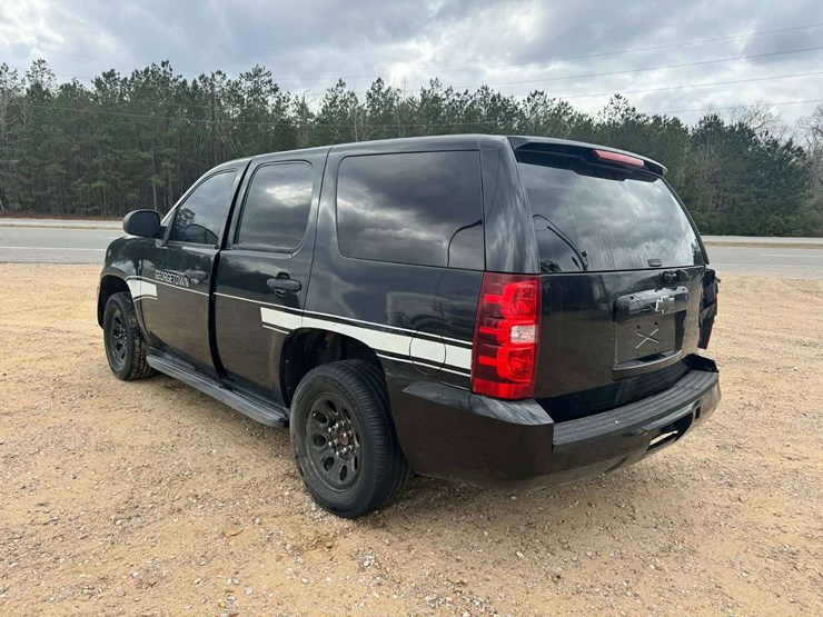 2009-chevrolet-tahoe-image-3