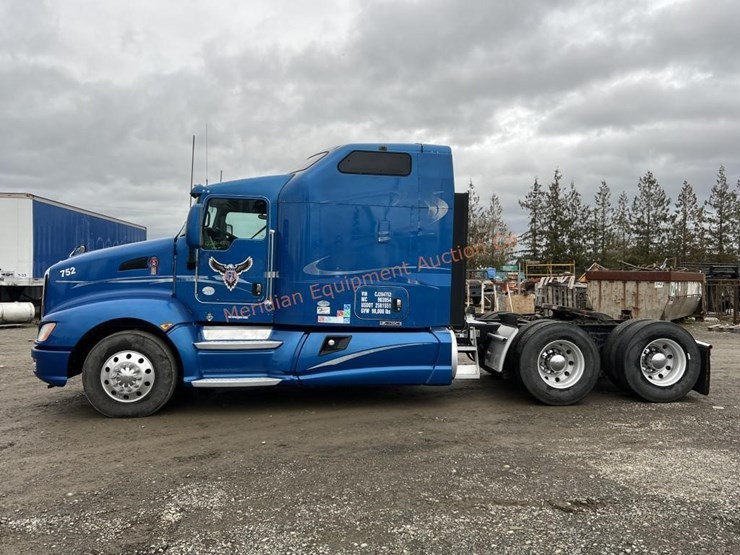 2012-kenworth-t600-image-2