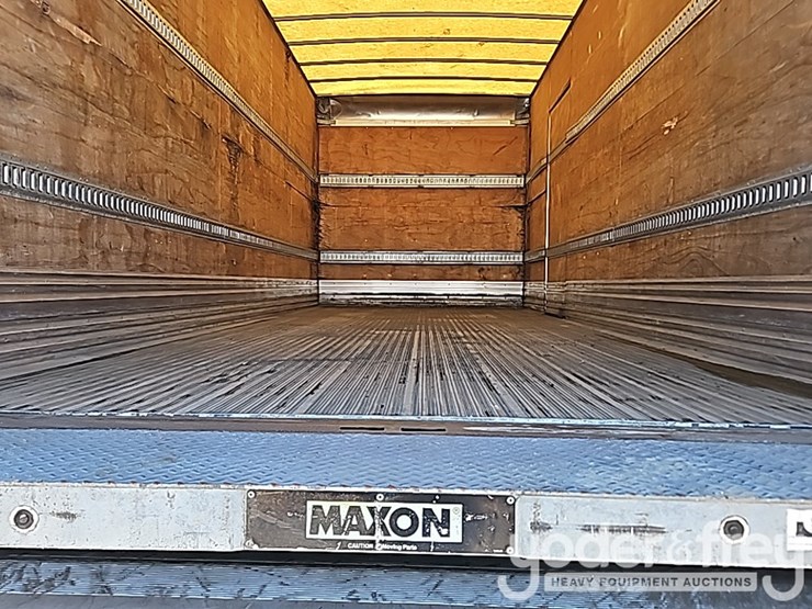 2018-peterbilt-337-image-35