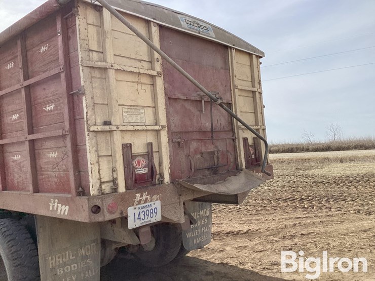 1975-chevorlet-c65-t/a-grain-truck-image-19