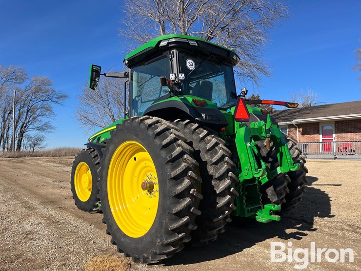 2023-john-deere-8r-310-image-6