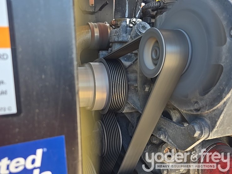 2017-jlg-600aj-image-63