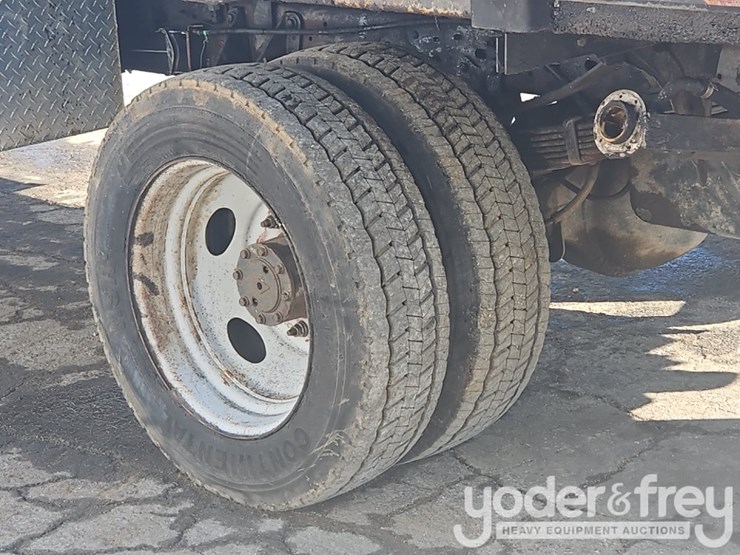 1999-ford-f550-image-12