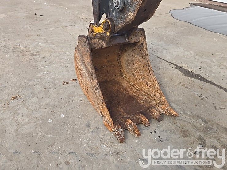 2018-deere-310sl-image-17