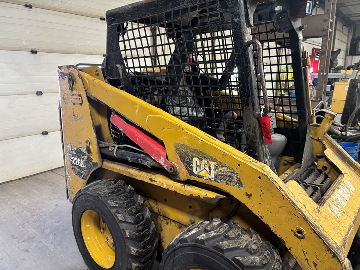 2013-caterpillar-226b3-image-14