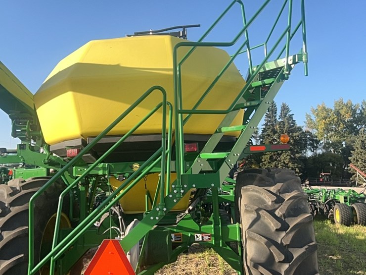 2018-john-deere-1910-image-192