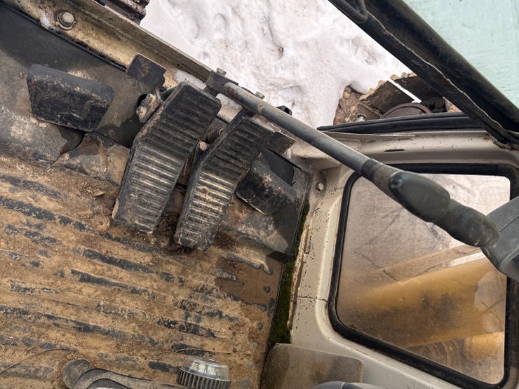 #2283-•-kobelco-sk-220-mark-iv-excavator-image-51