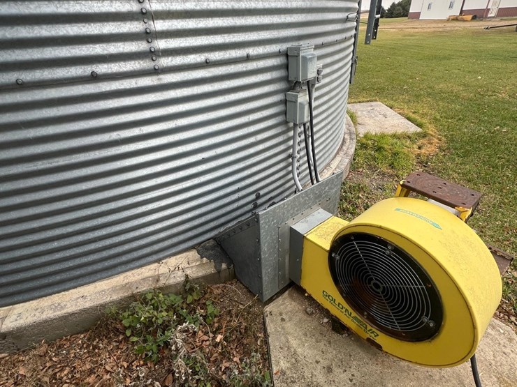 lot-26.-5,000-bu.-grain-bin-to-be-moved,-includes-single-phase-bin-fan-(bin-4)-image-11