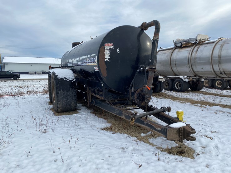 #1200-•-balzer-6000-tandem-axle-tanker-(no-title)-(st.-nazianz,-wi)-image-3