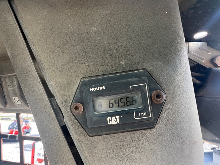 caterpillar-248-image-13