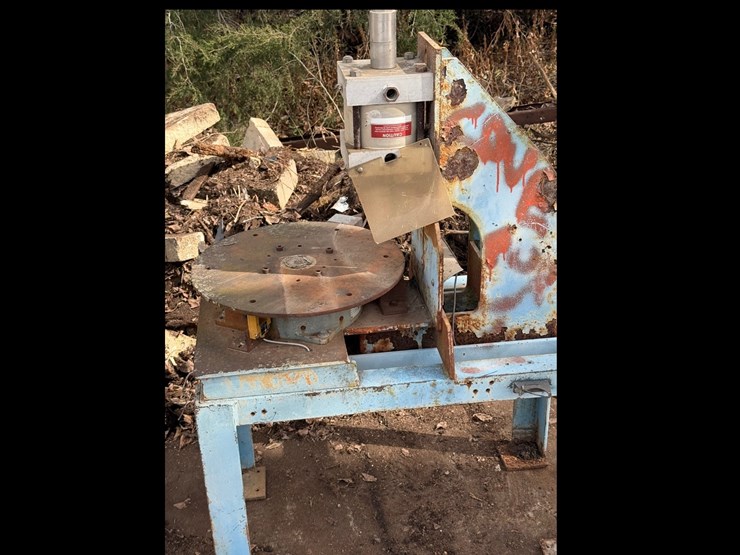 #3-•-press-image-1