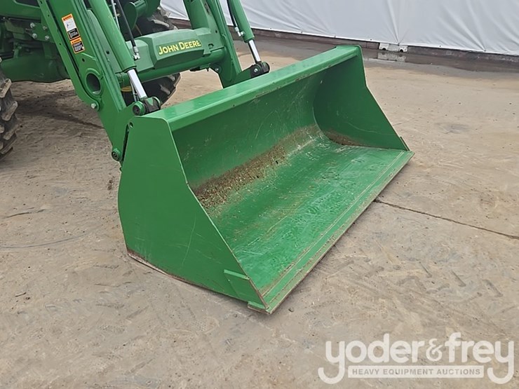 2020-john-deere-5075e-image-71