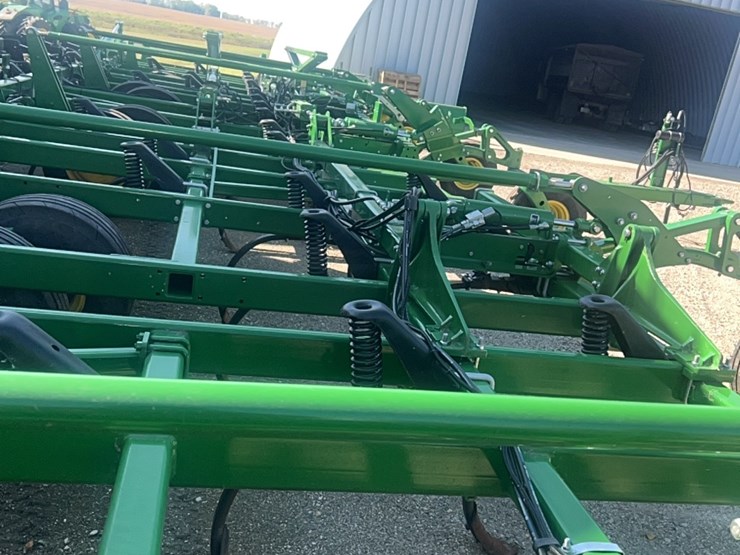 2022-john-deere-52-image-133