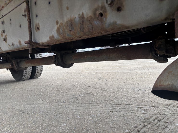 2000-international-4700-image-50