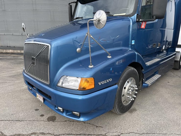 2001-volvo-10-image-9