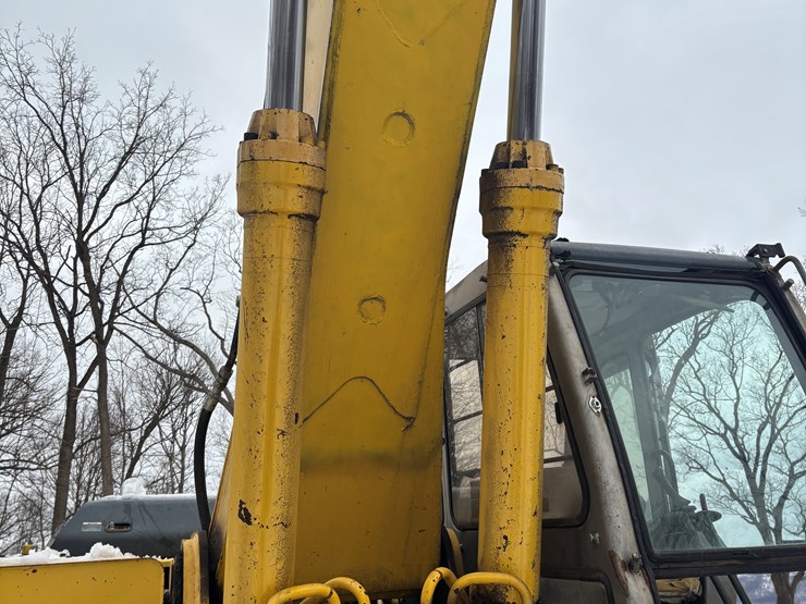 #2283-•-kobelco-sk-220-mark-iv-excavator-image-57