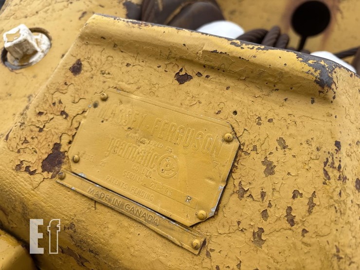 massey-ferguson-320-image-22