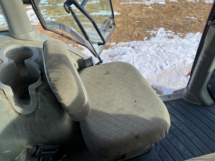 #125-•-2001-case-mx200-magnum-tractor-(colfax,-wi)-image-57