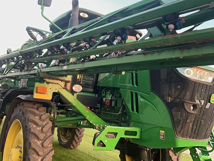 2014-john-deere-r4030-image-165
