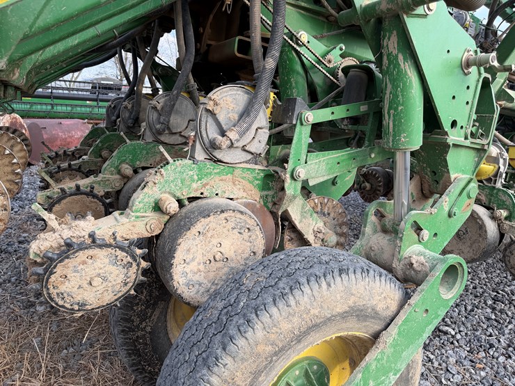 john-deere-1790-image-15