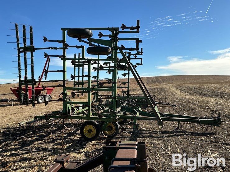 john-deere-1000-image-4