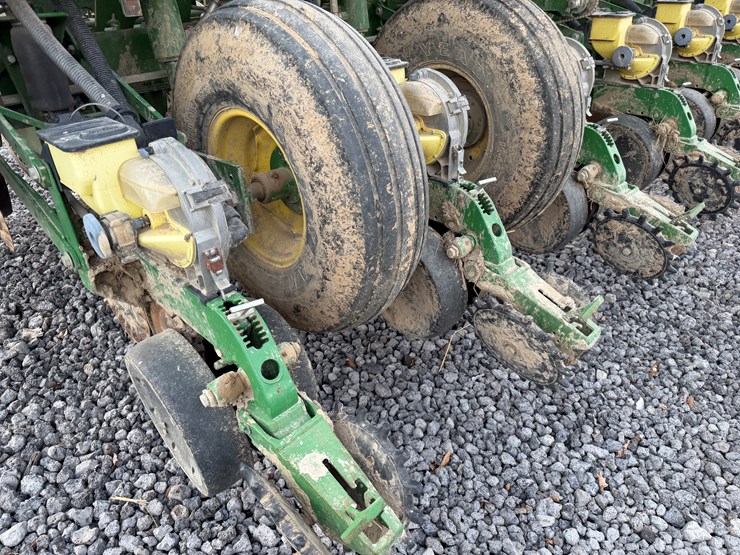 john-deere-1790-image-67