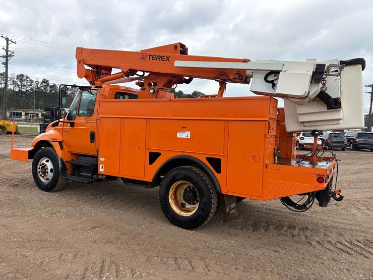 2004-international-durastar-4300-image-2