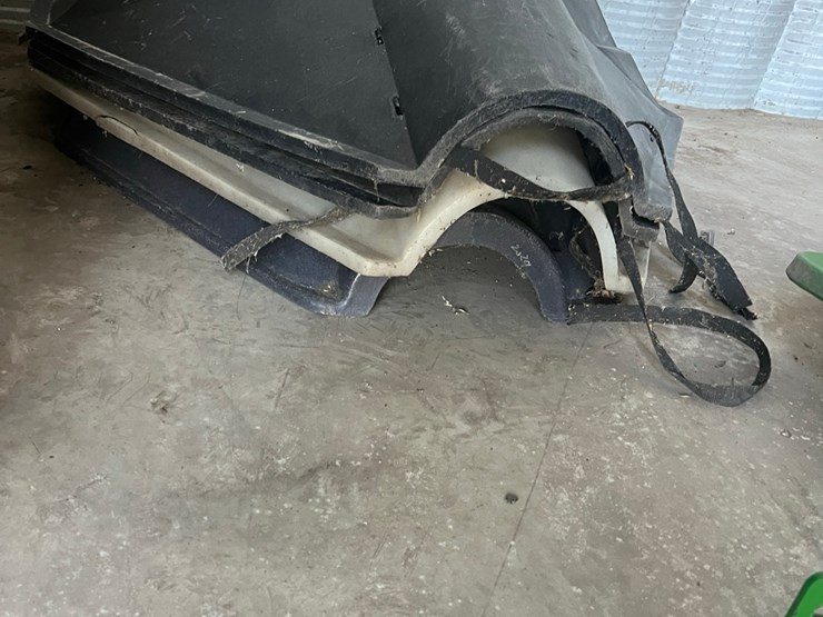 (4)-grain-hoppers,-all-are-good-shape,-winner-takes-all-4-image-1