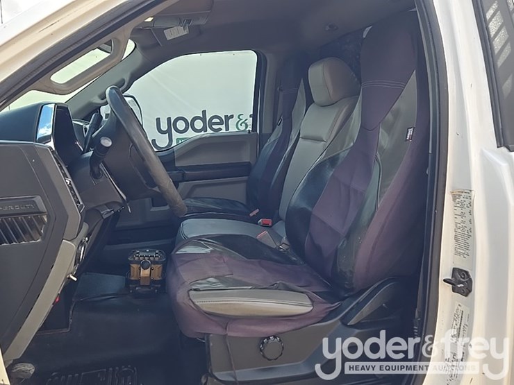 2019-ford-f550-image-67