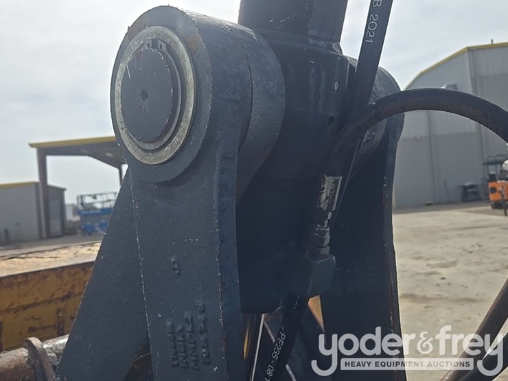 2014-deere-310k-ep-image-38