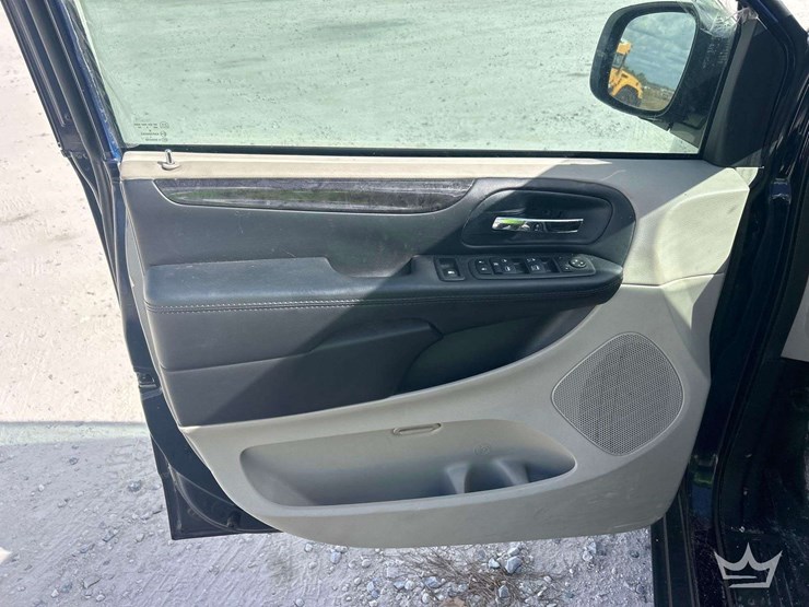 2024-ford-explorer-image-14