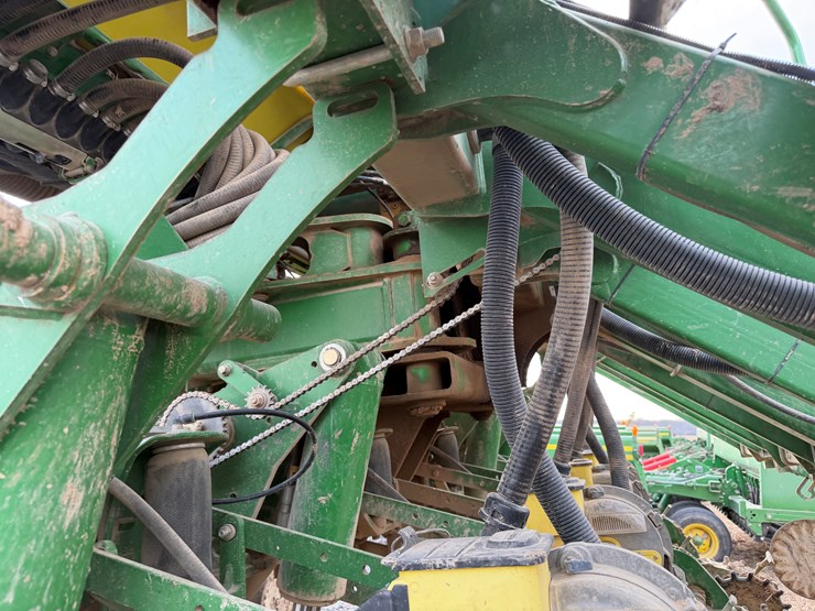 john-deere-1790-image-44