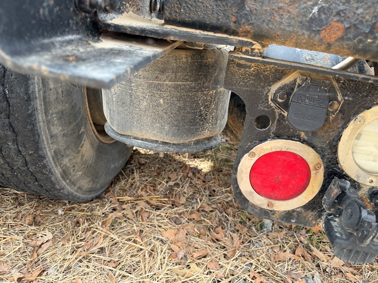 #40955-•-2016-freightliner-cascadia-t/a-daycab-truck-tractor-3akjged54gshn2294-image-13