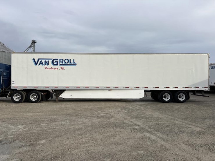 2019-utility-53'-image-2