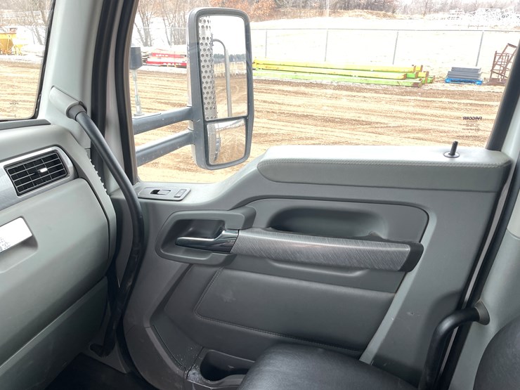 2019-kenworth-t880-image-87