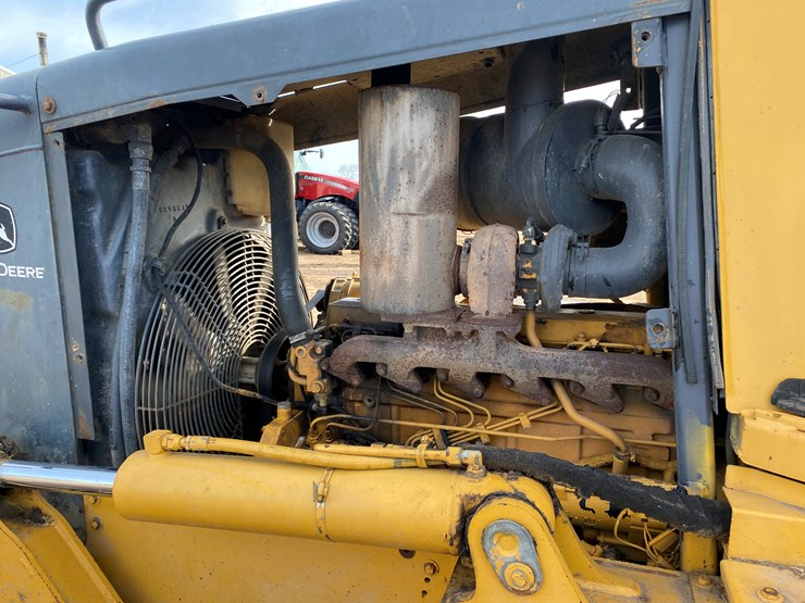 2004-deere-700h-lgp-image-24