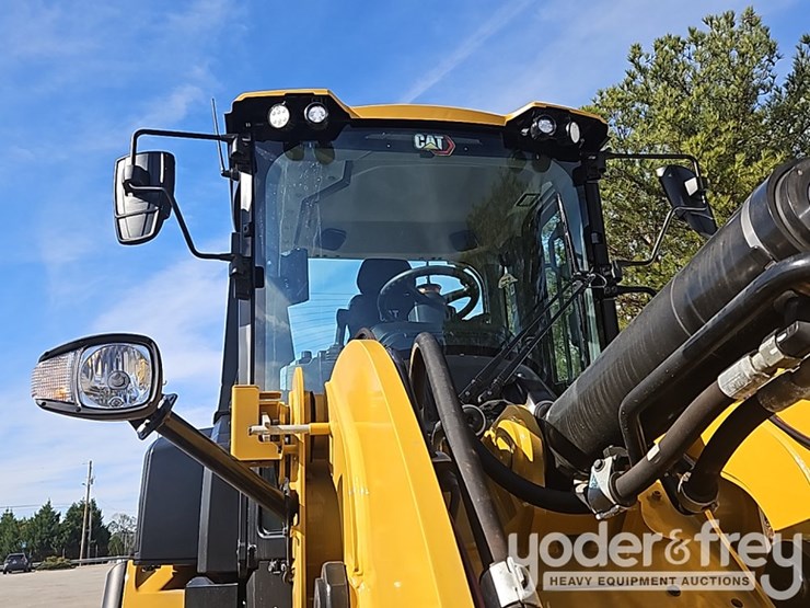 2026-caterpillar-930-image-54