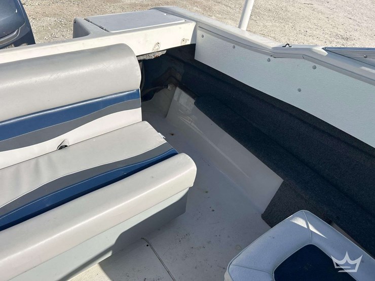 1992-21ft-four-winns-205-sundowner-boat-w/-boat-trailer-image-16