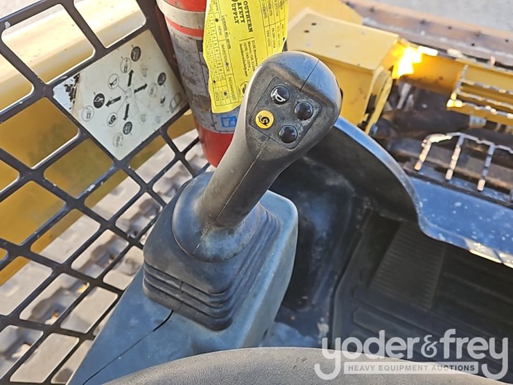 2022-caterpillar-289d3-image-31