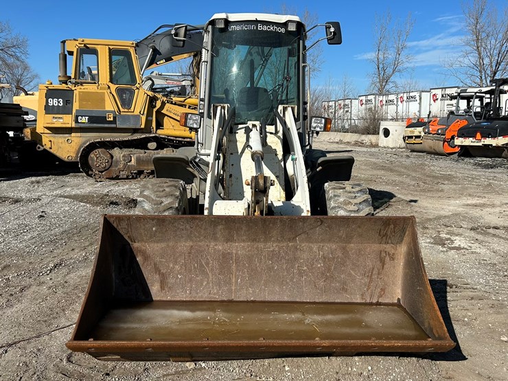 takeuchi-tw80-image-8