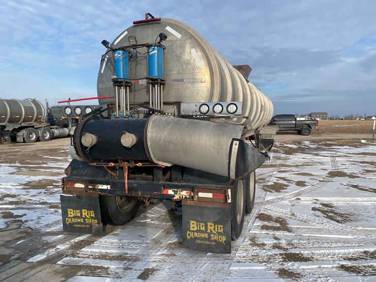 1980-trailmobile-tanker-image-9