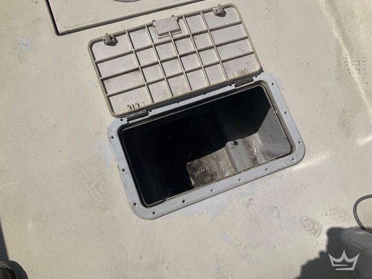 1988-23ft-stealth-craft-boat-w-22ft-boat-trailer-image-24